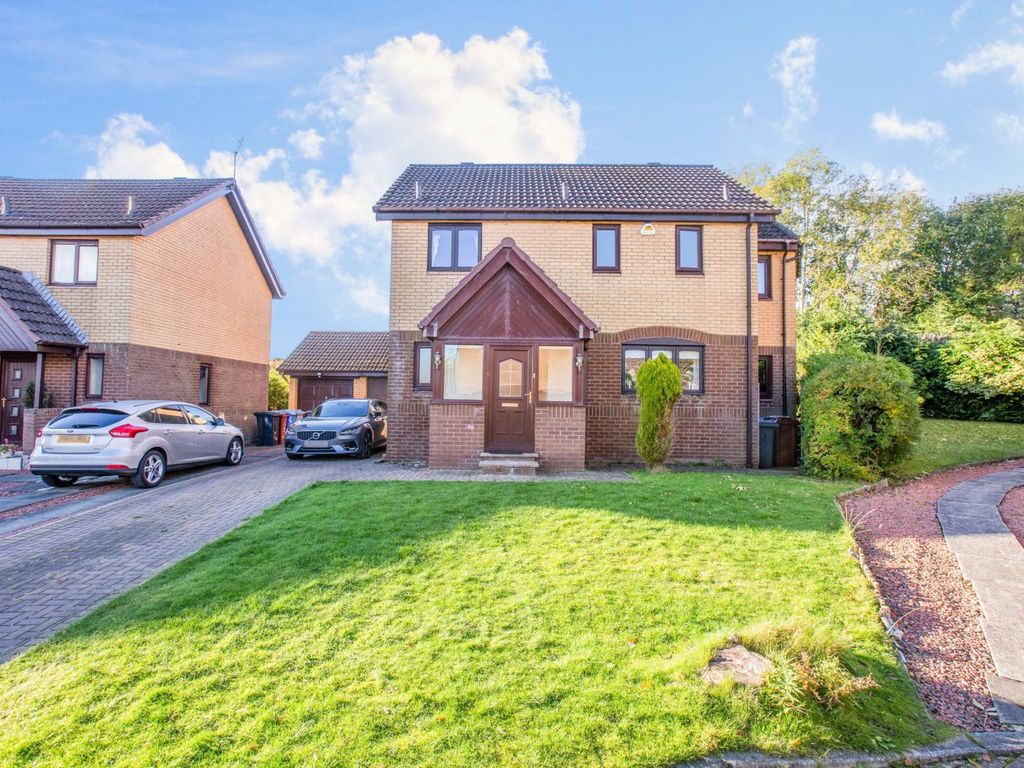 4 bed detached house for sale in Cawdor Way, Stewartfield, East