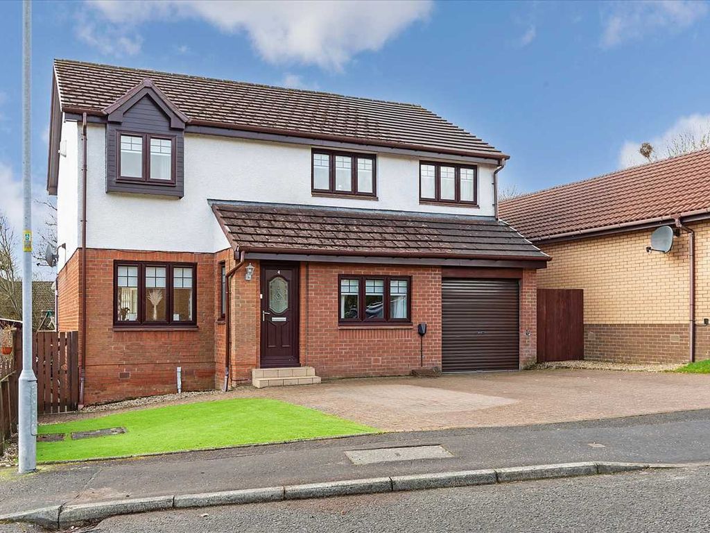 4 bed detached house for sale in Kildrummy Place, Stewartfield, East