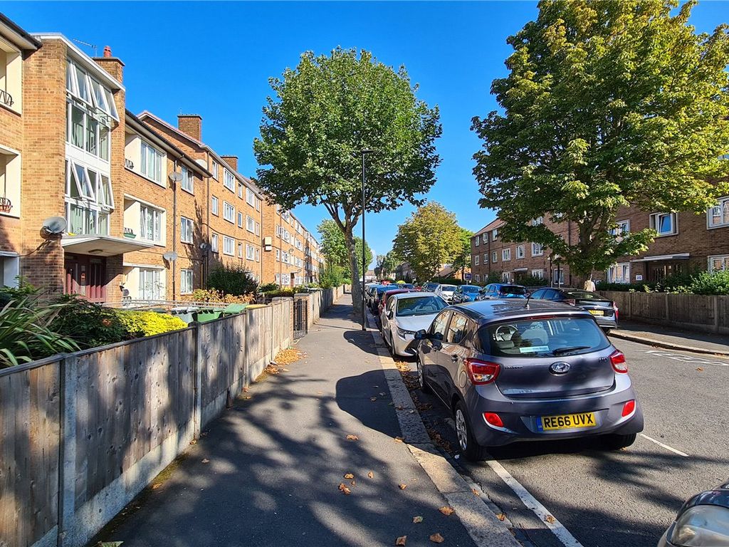 2 bed flat for sale in Mountfield Road, East Ham, London E6 Zoopla