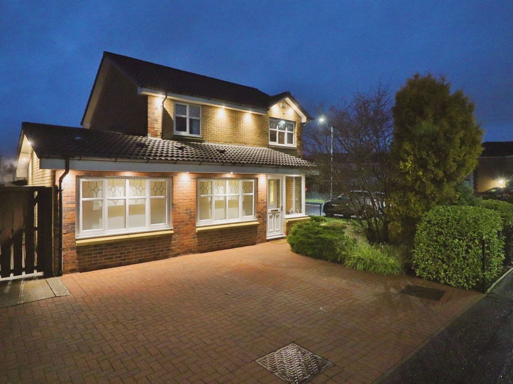 4 bed detached house for sale in Mathieson Crescent, Stepps, Glasgow