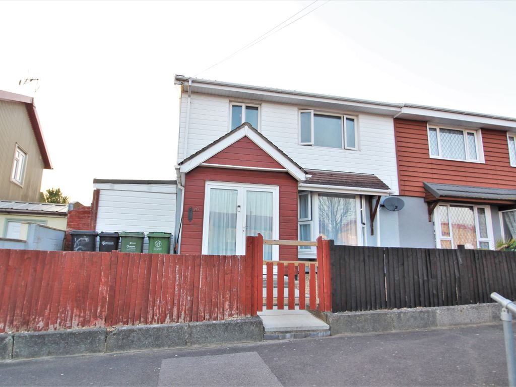 3 bed semidetached house for sale in Deerhurst Crescent, Cosham, Portsmouth PO6 Zoopla