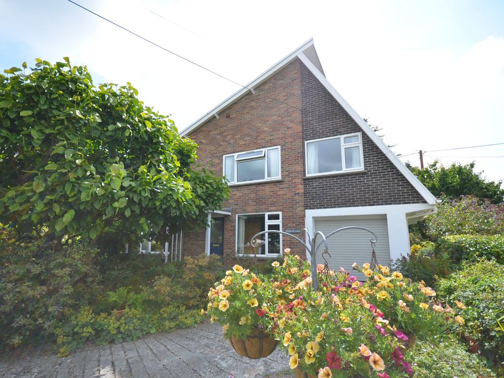 3 bed detached house for sale in Rhydyfelin, Aberystwyth SY23 Zoopla