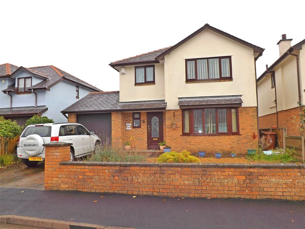 3 bed detached house for sale in Y Ffridd, Morfa Bychan, Porthmadog