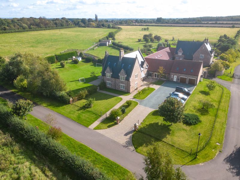 8 bed detached house for sale in Willingham Road, Lea, Gainsborough DN21, £1,000,000 Zoopla