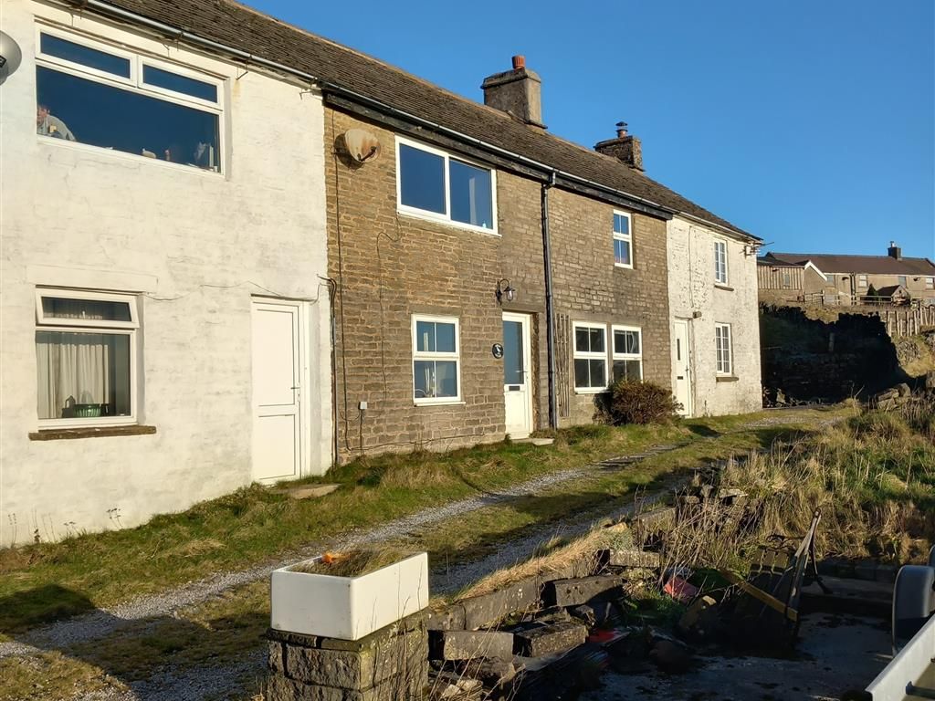 3 bed semidetached house for sale in 2 Hill Top Cottages, Quarnford