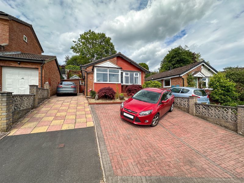 2 bed detached bungalow for sale in Hazel Grove, Leek, Staffordshire