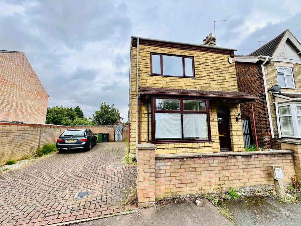 5 bed detached house for sale in Fletton Avenue, Peterborough PE2, £