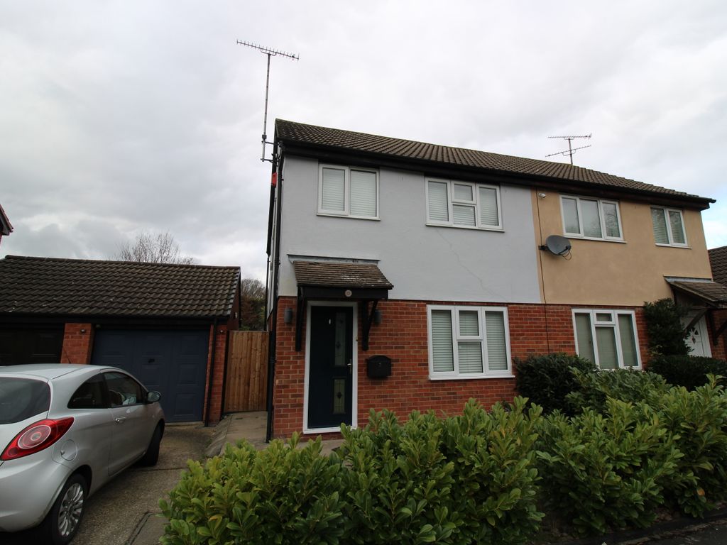 3 bed semidetached house to rent in Thalmassing Close, Hutton