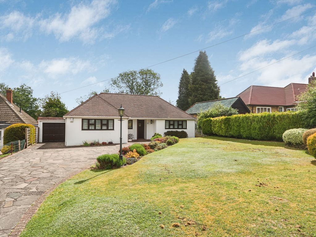 3 bed detached bungalow for sale in Hartley Old Road, Purley CR8 Zoopla