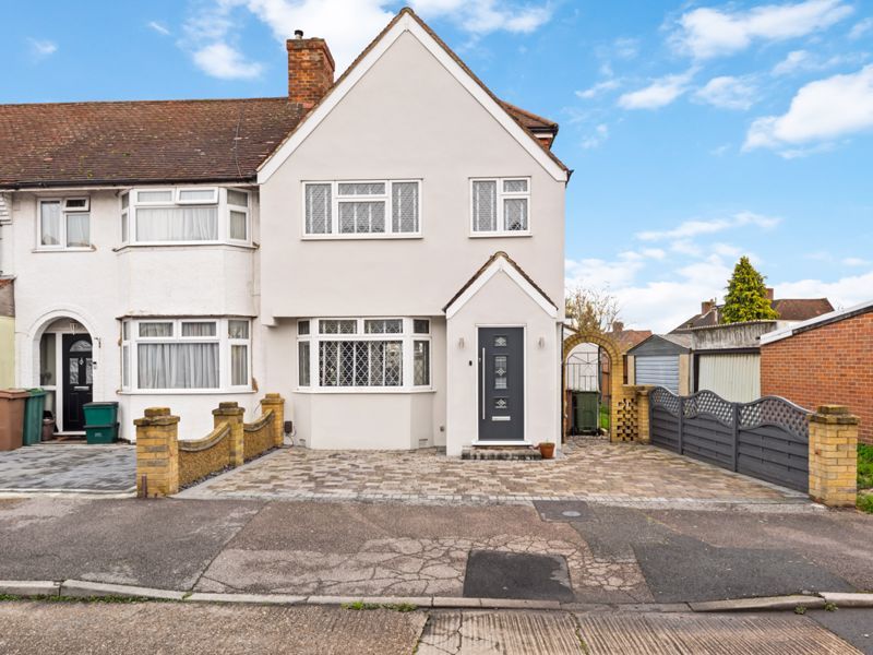 3 bed end terrace house for sale in Bramblewood Close, Carshalton SM5 Zoopla