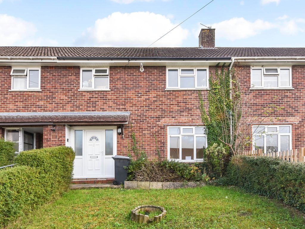 Room to rent in Winnall Manor Road, Winchester SO23, £550 pcm Zoopla