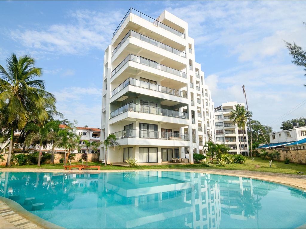 4 bed apartment for sale in Xanadu Paradise, Bamburi, Nyali, £139,529