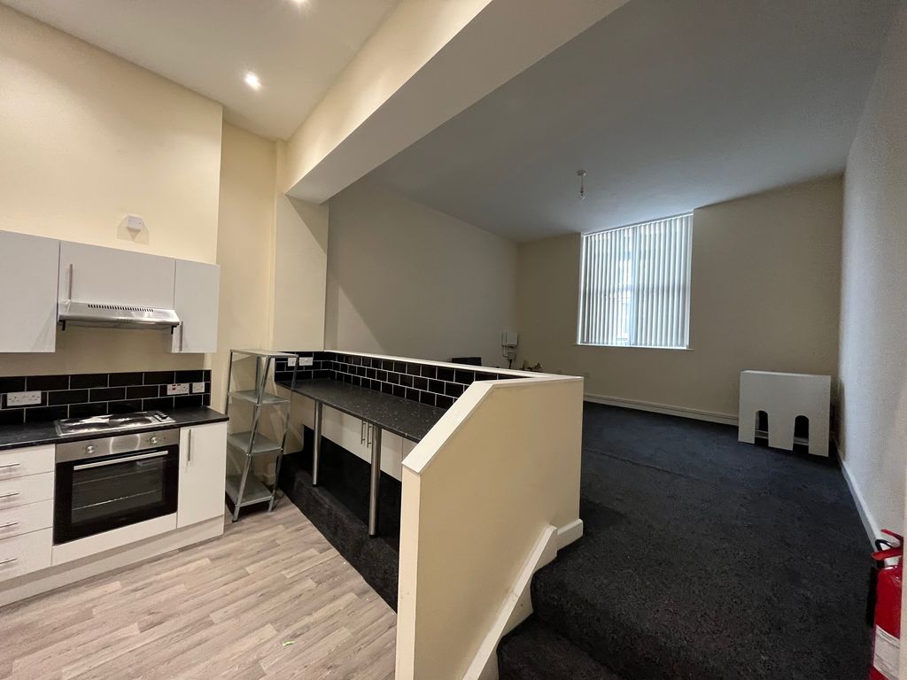 2 bed flat to rent in Market Street, Longton, StokeOnTrent ST3 Zoopla