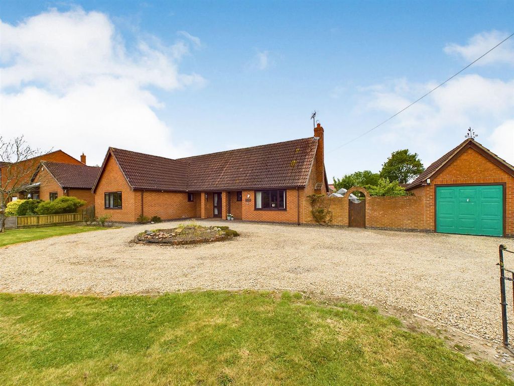 2 bed detached bungalow for sale in Station Road, Cranswick, Driffield