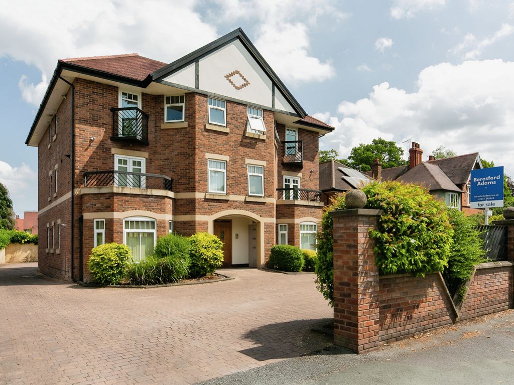 2 bed flat for sale in Hough Green, Chester, Cheshire West And Ches CH4