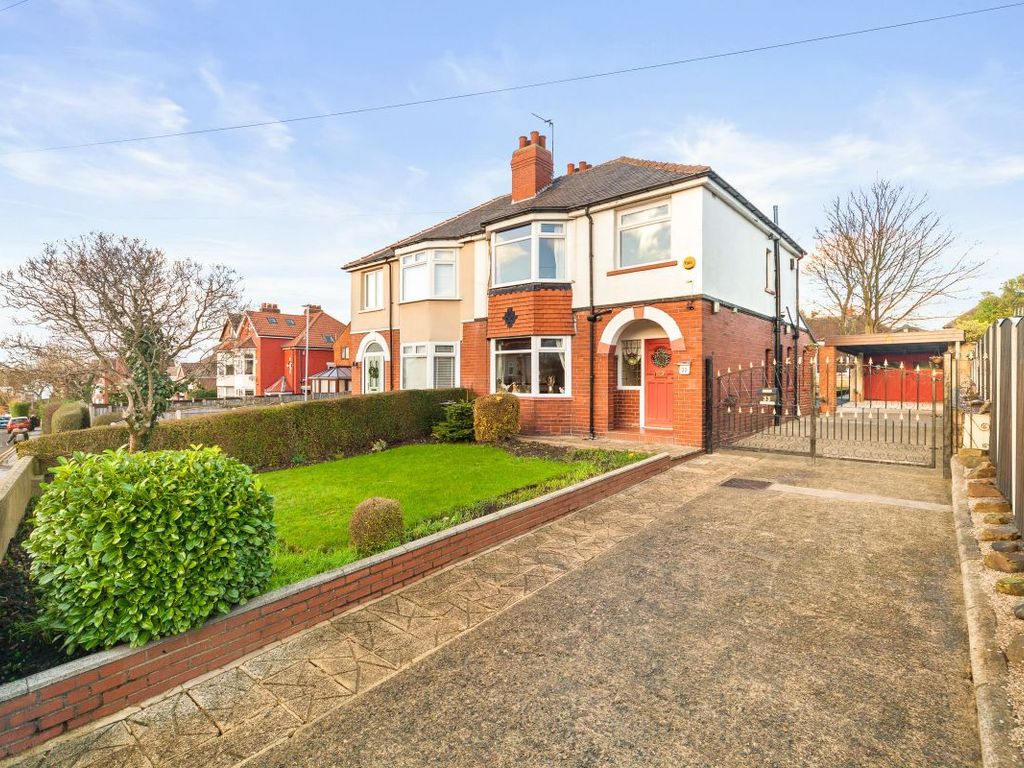 3 bed semidetached house for sale in Pinfold Lane, Halton, Leeds LS15
