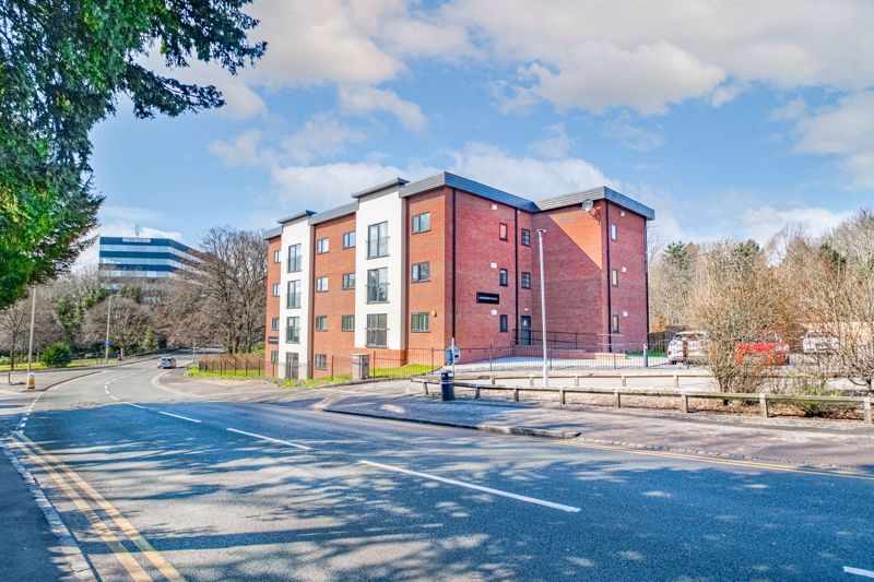 2 bed flat for sale in Whitehall Road, Halesowen B63 Zoopla
