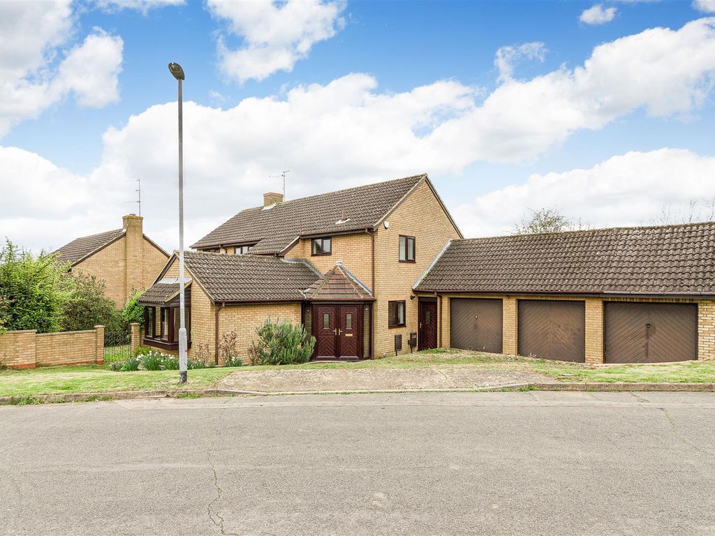 4 bed detached house for sale in The Downs, Redhill Grange
