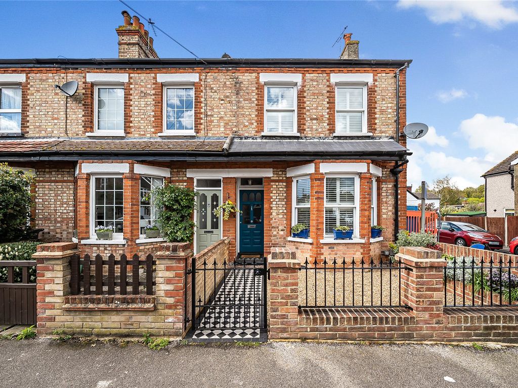 3 bed end terrace house for sale in Gladstone Road, Orpington BR6, £
