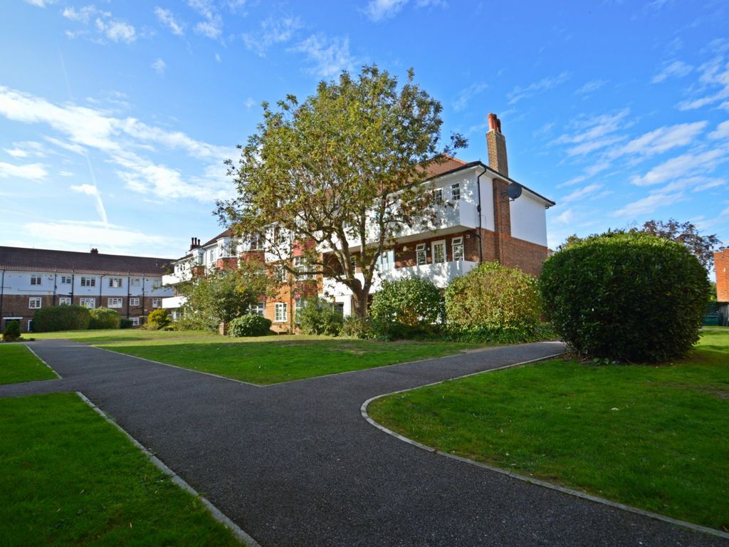 2 bed flat for sale in Cecil Court, Road, Croydon CR0 Zoopla