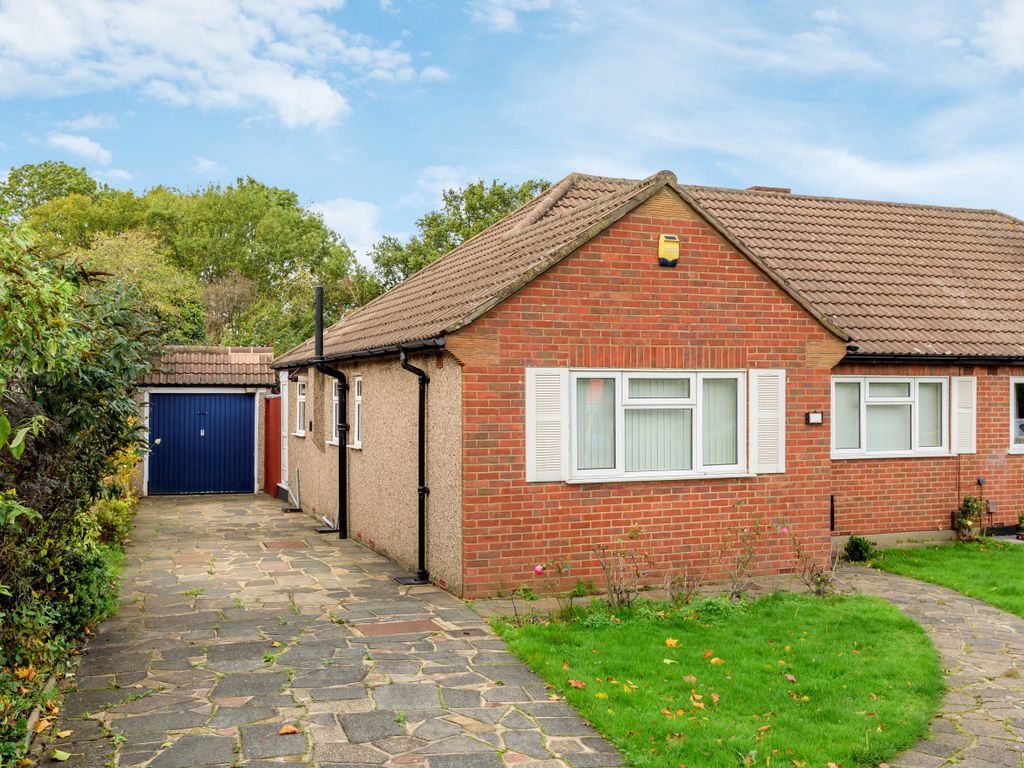 2 bed bungalow for sale in Pickhurst Park, Bromley BR2 Zoopla
