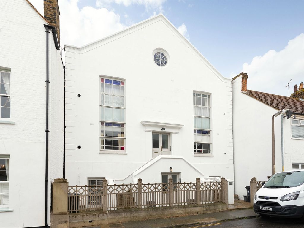 2 bed flat for sale in Albert Street, Whitstable CT5 Zoopla