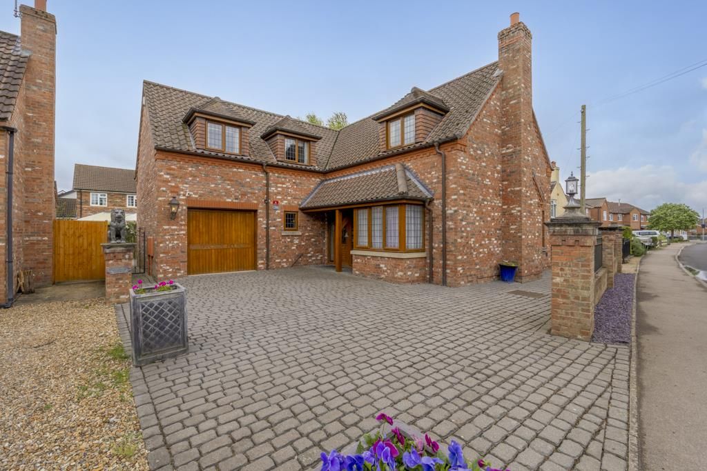 4 bed detached house for sale in Tattershall Road, Boston PE21, £
