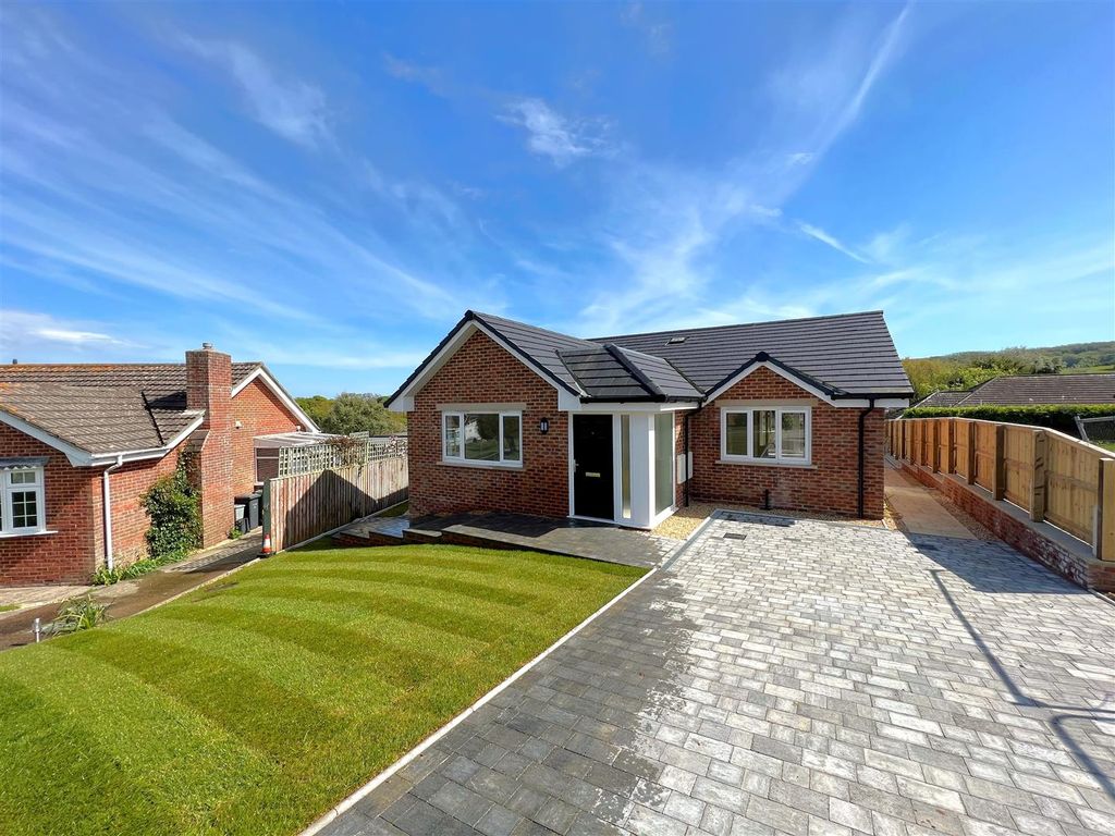 New home, 3 bed detached bungalow for sale in Summers Court, Freshwater