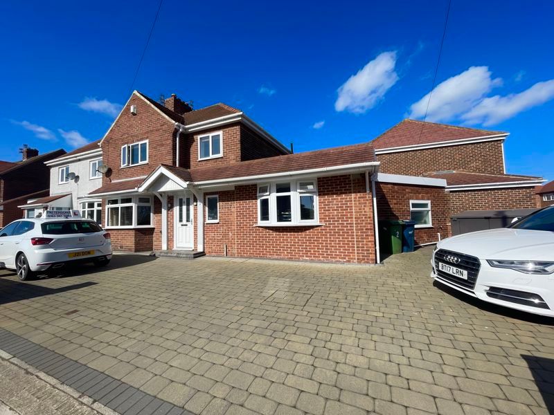 3 bed semidetached house for sale in Riverdale, Hylton Castle