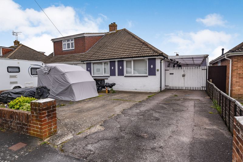 2 bed semidetached bungalow for sale in Pyrford Close, Cowplain