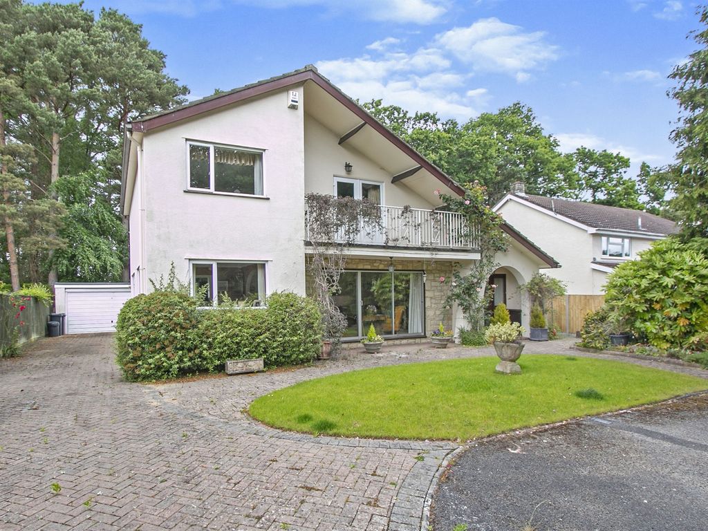 3 bed detached house for sale in Hazel Drive BH22 Zoopla