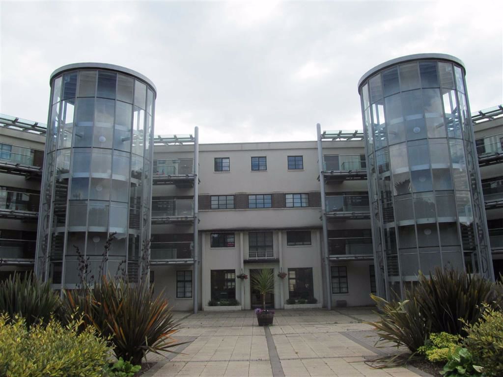2 bed flat for sale in the woodlands, sully, vale of glamorgan cf64