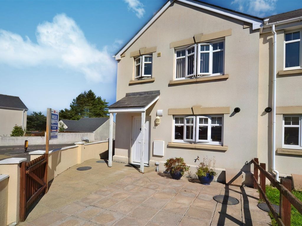 3 bed end terrace house for sale in St. Peters Road, Johnston