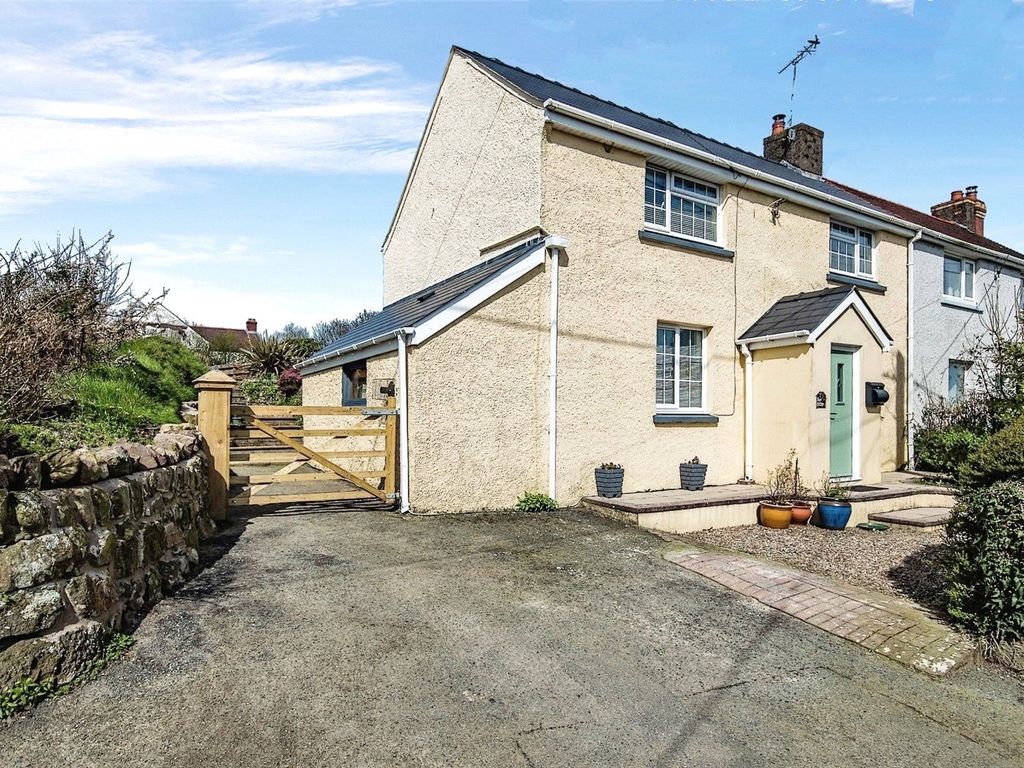 3 bed semidetached house for sale in Llawhaden, Narberth SA67, £