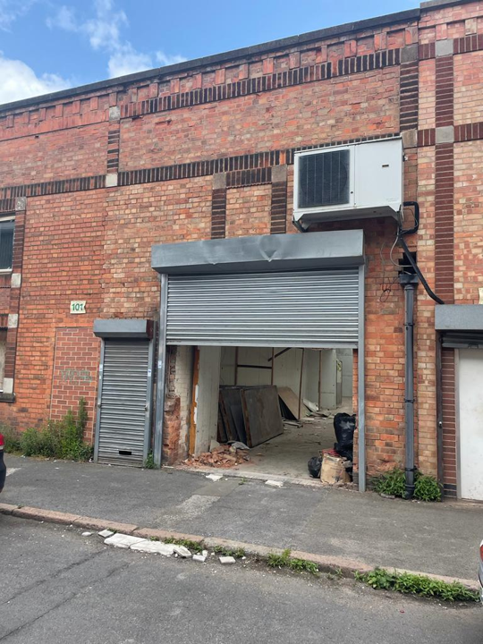 Commercial property to let in Frisby Road, Leicester, Leicestershire