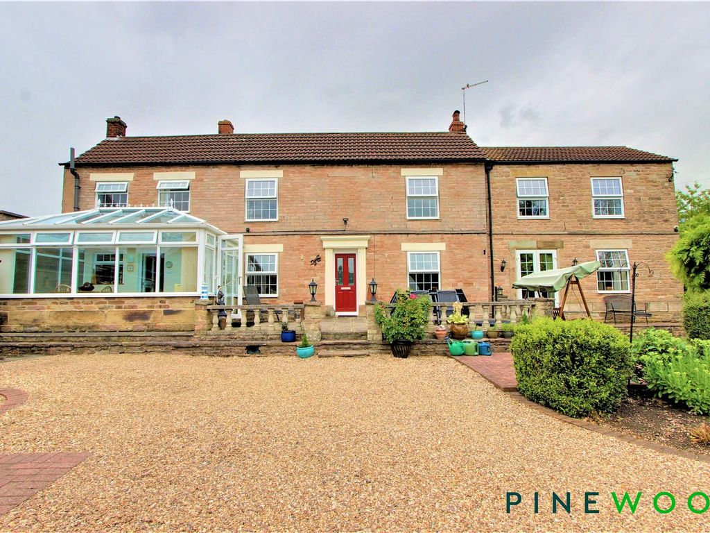 4 bed detached house for sale in Bakestone Moor, Whitwell, Worksop