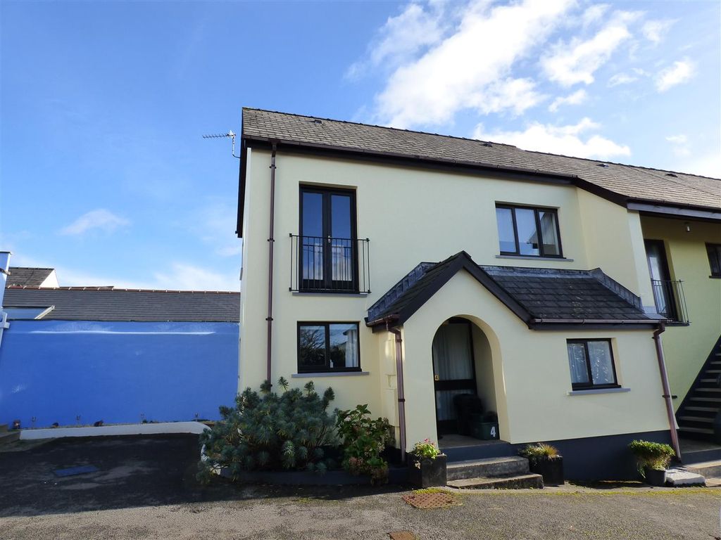 Property for sale in Westgate Court, Pembroke SA71 Zoopla