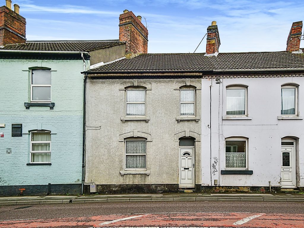 2 bed terraced house for sale in Westcott Place, Swindon SN1 Zoopla