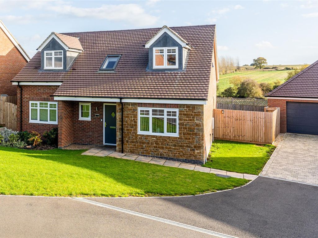 3 bed detached house for sale in Stonehouse Crescent, Stanion