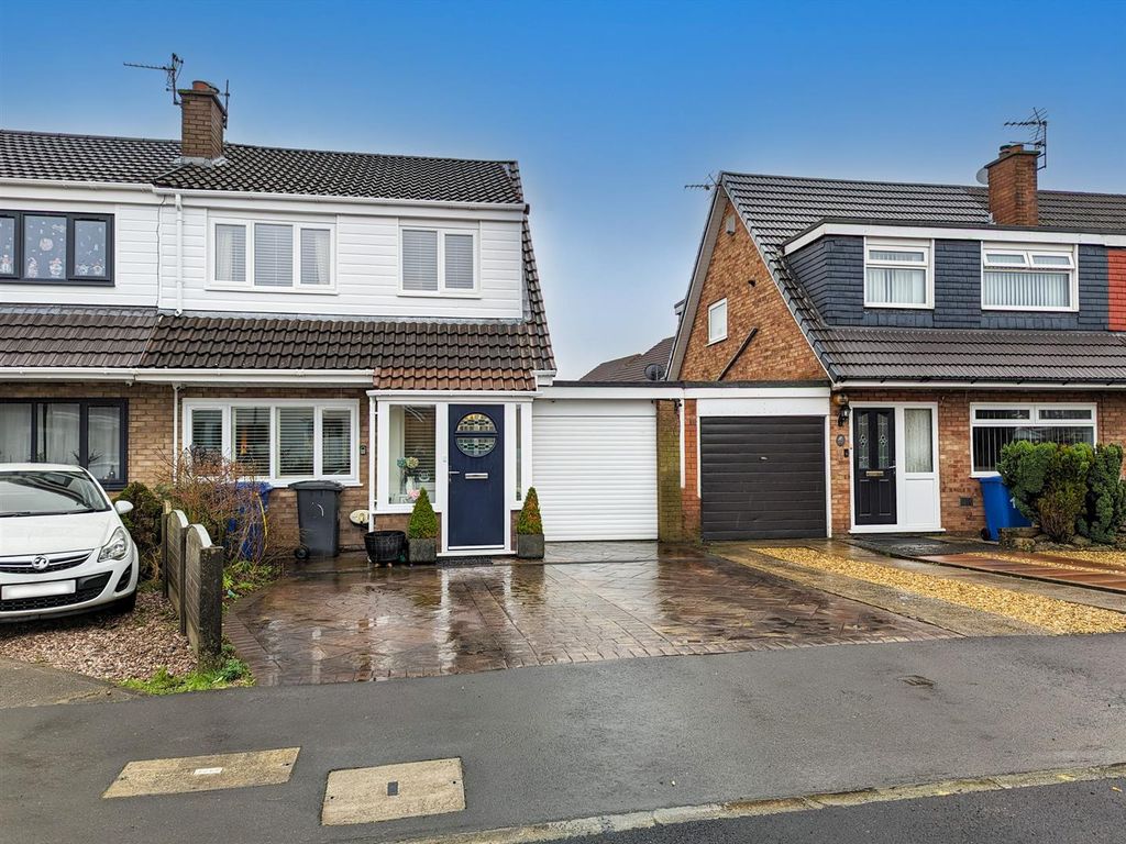 3 bed property for sale in Taylor Road, Hindley Green, Wigan WN2, £