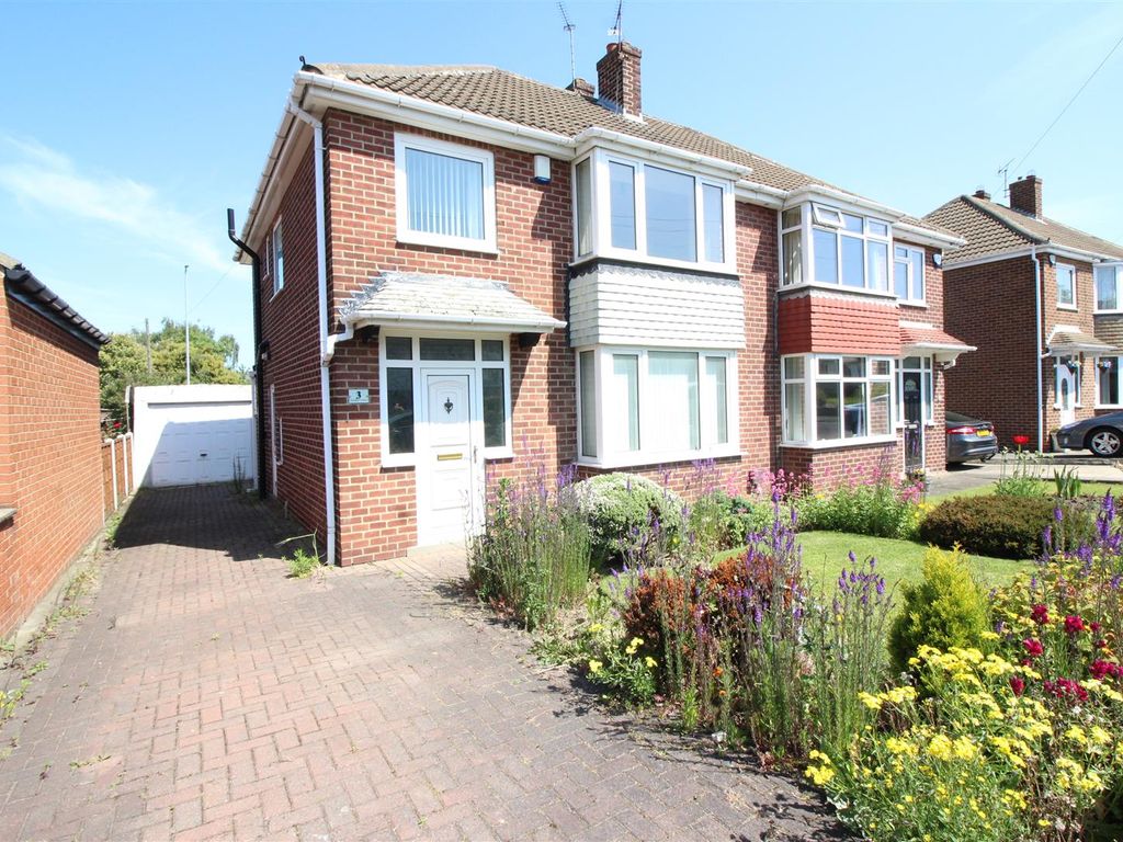 3 bed semidetached house for sale in Montague Crescent, Garforth