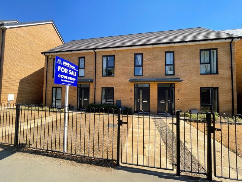 2 bed terraced house for sale in Arisdale Avenue, South Ockendon RM15