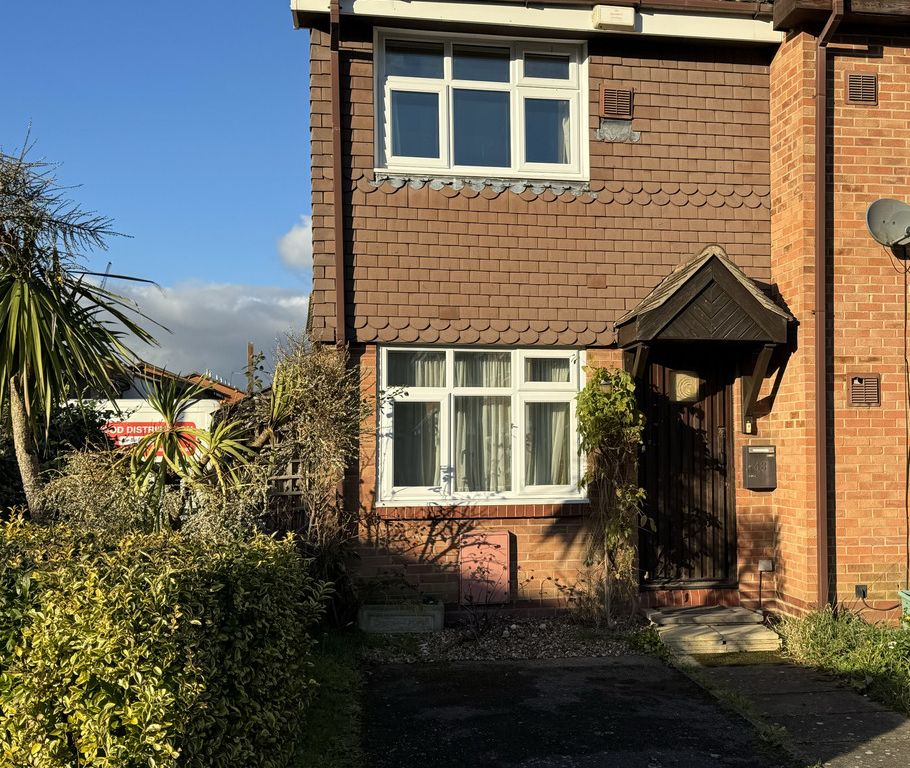 2 bed end terrace house for sale in Drayton Close, Hounslow TW4, £