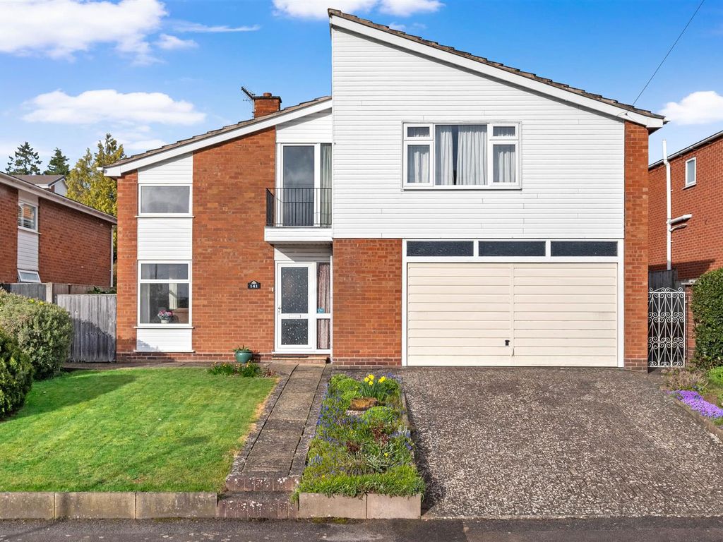 4 bed detached house for sale in Oaklands Court, Battenhall Road