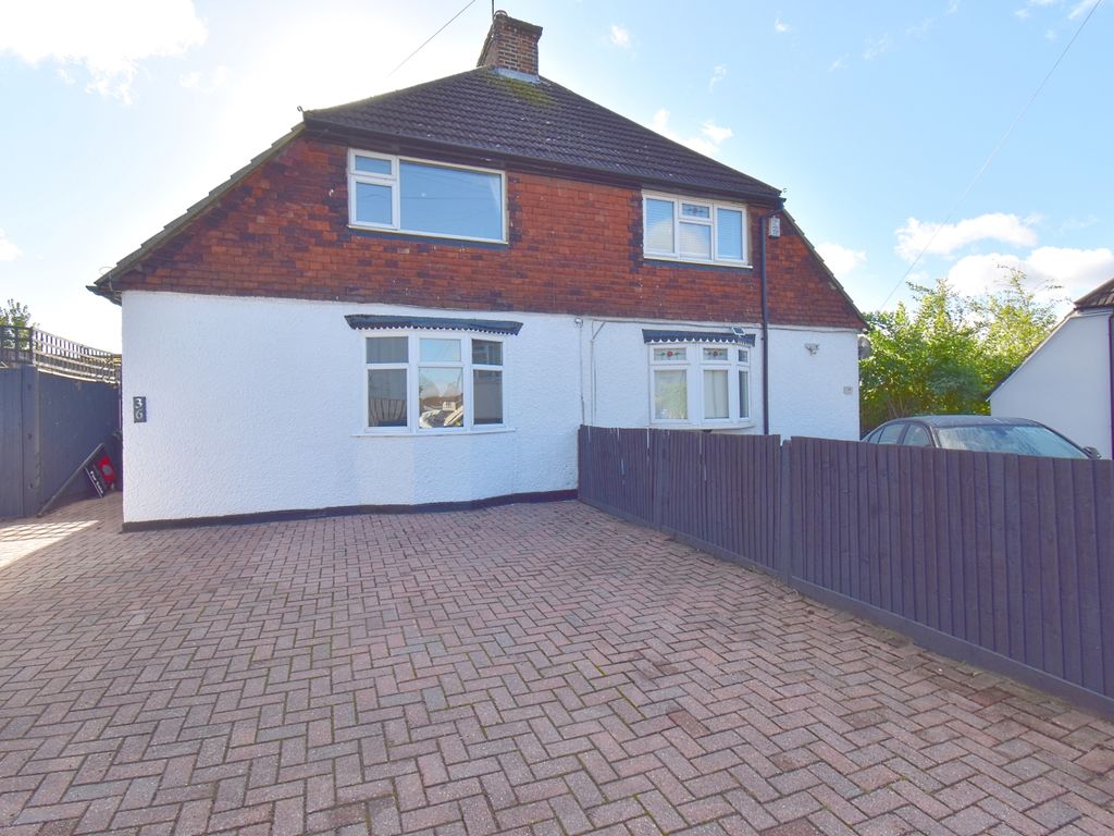 2 bed semidetached house to rent in Hill Rise, Lane End, Dartford DA2