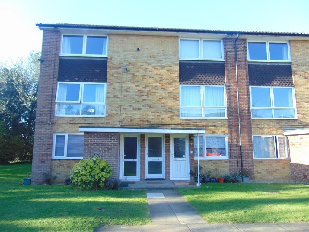 2 bed to rent in Inglewood Court, Liebenrood Road, Reading