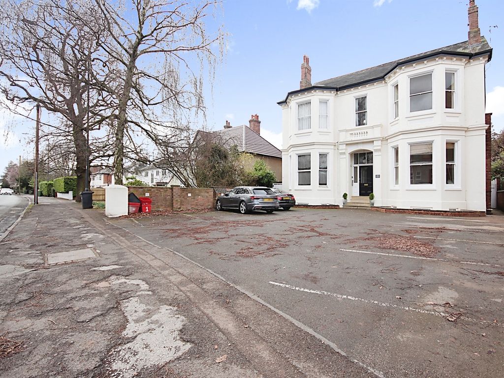 2 bed flat for sale in Lillington Road, Leamington Spa CV32 Zoopla