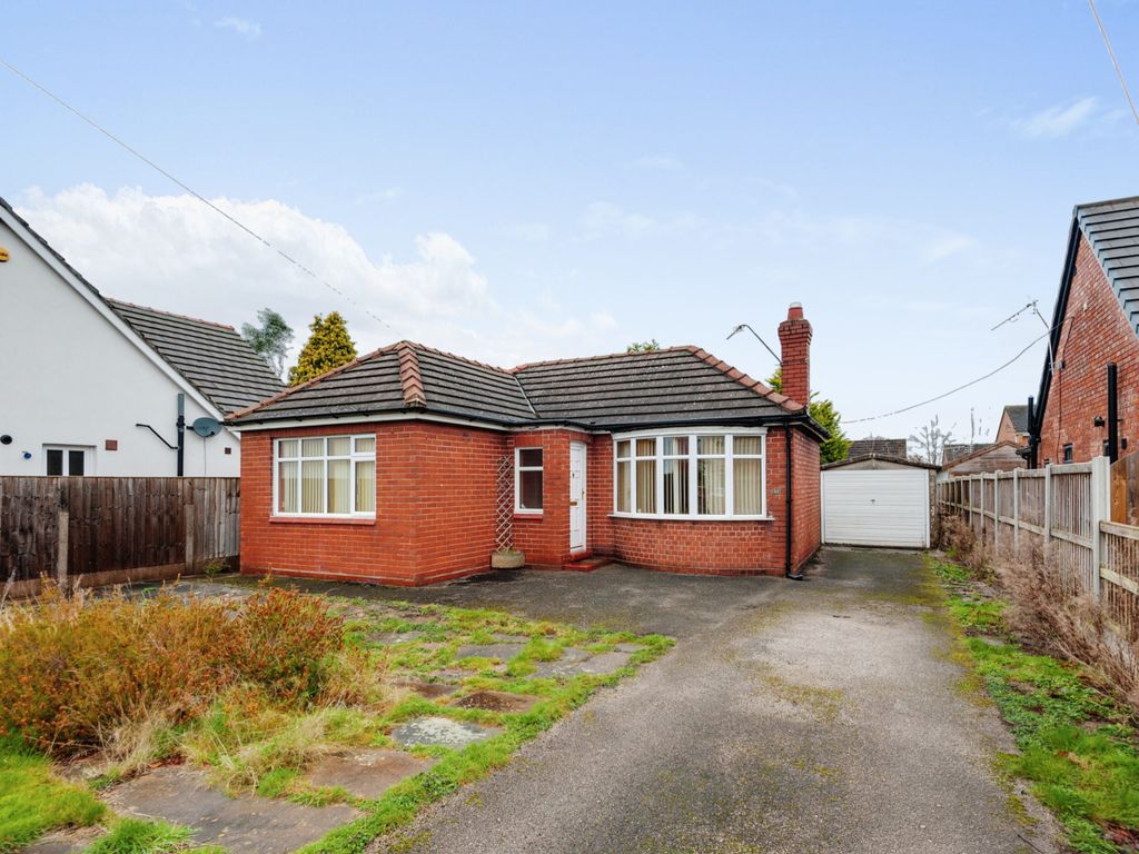 2 bed bungalow for sale in Chester Road, Winsford, Cheshire CW7 Zoopla