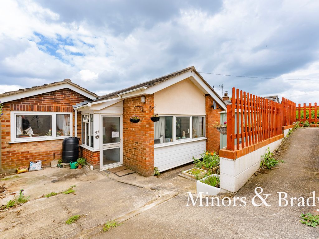 3 bed detached bungalow for sale in Whitehouse Estate, Cromer NR27 Zoopla