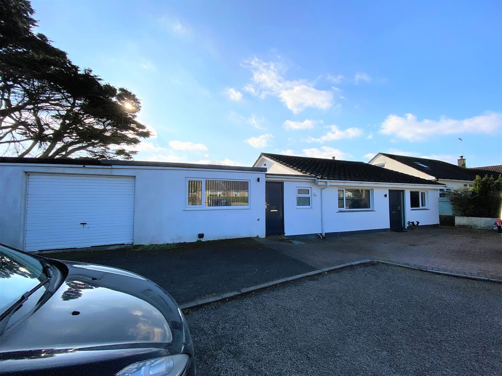 5 bed detached bungalow for sale in Chy An Dour Close, St. Ives TR26